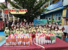 Ramadan Berkah: KB dan TK Aisyiyah Bustanul Athfal 17 Sangkapura Gelar Aksi Berbagi Sesama.