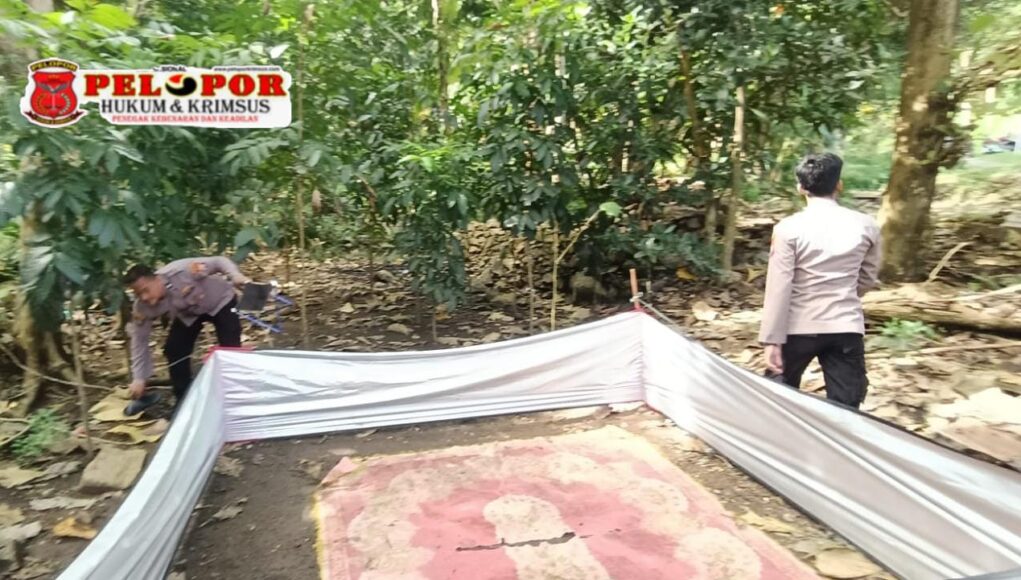 Polsek Sangkapura Grebek Arena Sabung Ayam di Wilayah Desa Pudakit Timur.