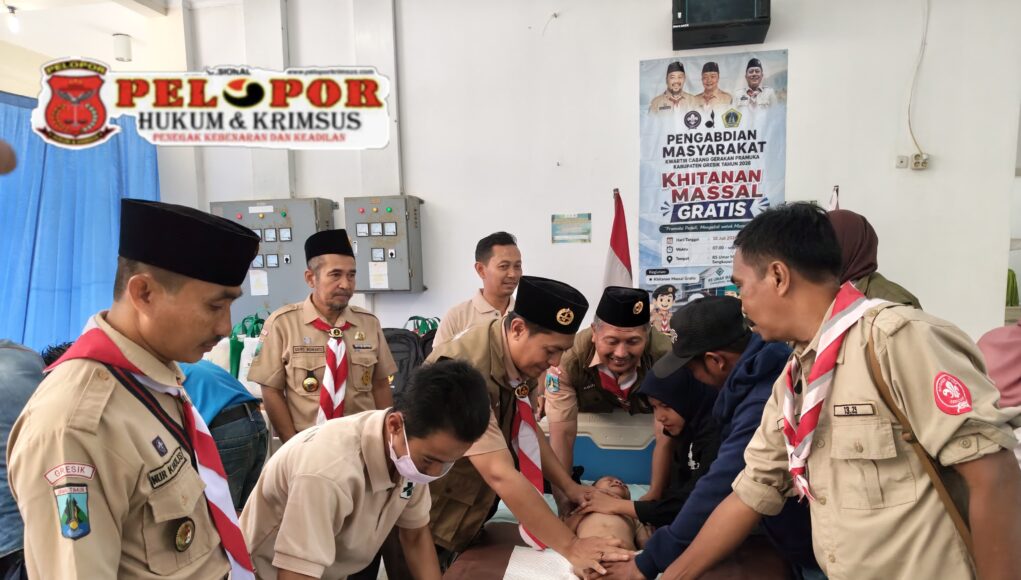 Gerakan Pramuka Kwarcab Gresik Gelar Khitanan Massal dan Pemeriksaan Kesehatan Gratis di Pulau Bawean.