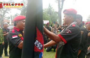 Se Ribu Masa Hadirin Pelantikan Ketua DPC Grib Jaya Kabupaten Tebo Dilapangan Merdeka.