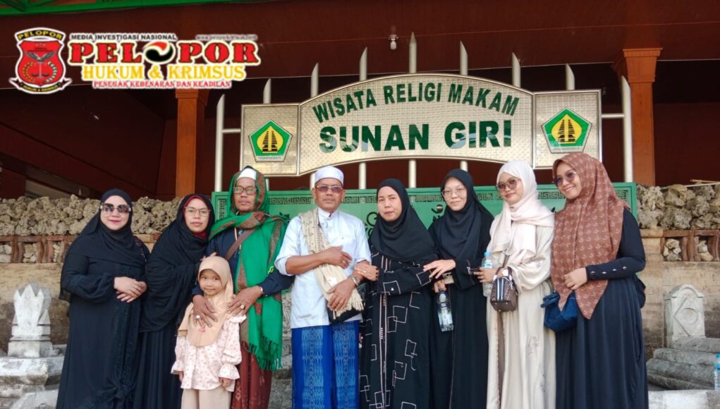 Wakil Ketua I DPRD Tanah Bumbu H. Hasanuddin Berangkatkan 43 Jamaah An-Nuriah Hadiri Haul KH. Sarwani Abdan dan Ziarah Wali di Pulau Jawa