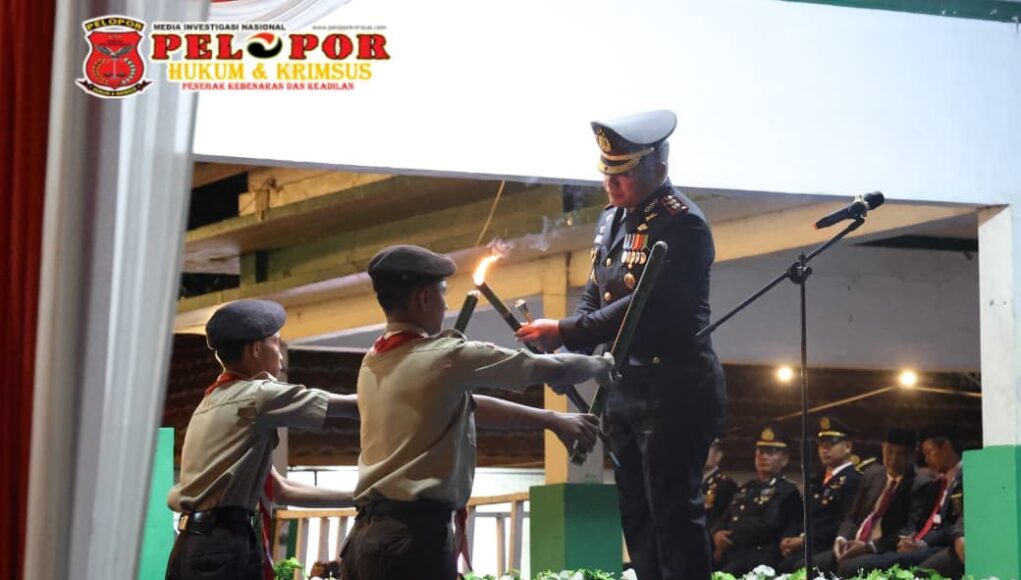 Semarak Pawai Obor dan Taptu Warnai Malam Kemerdekaan RI di Tanah Bumbu